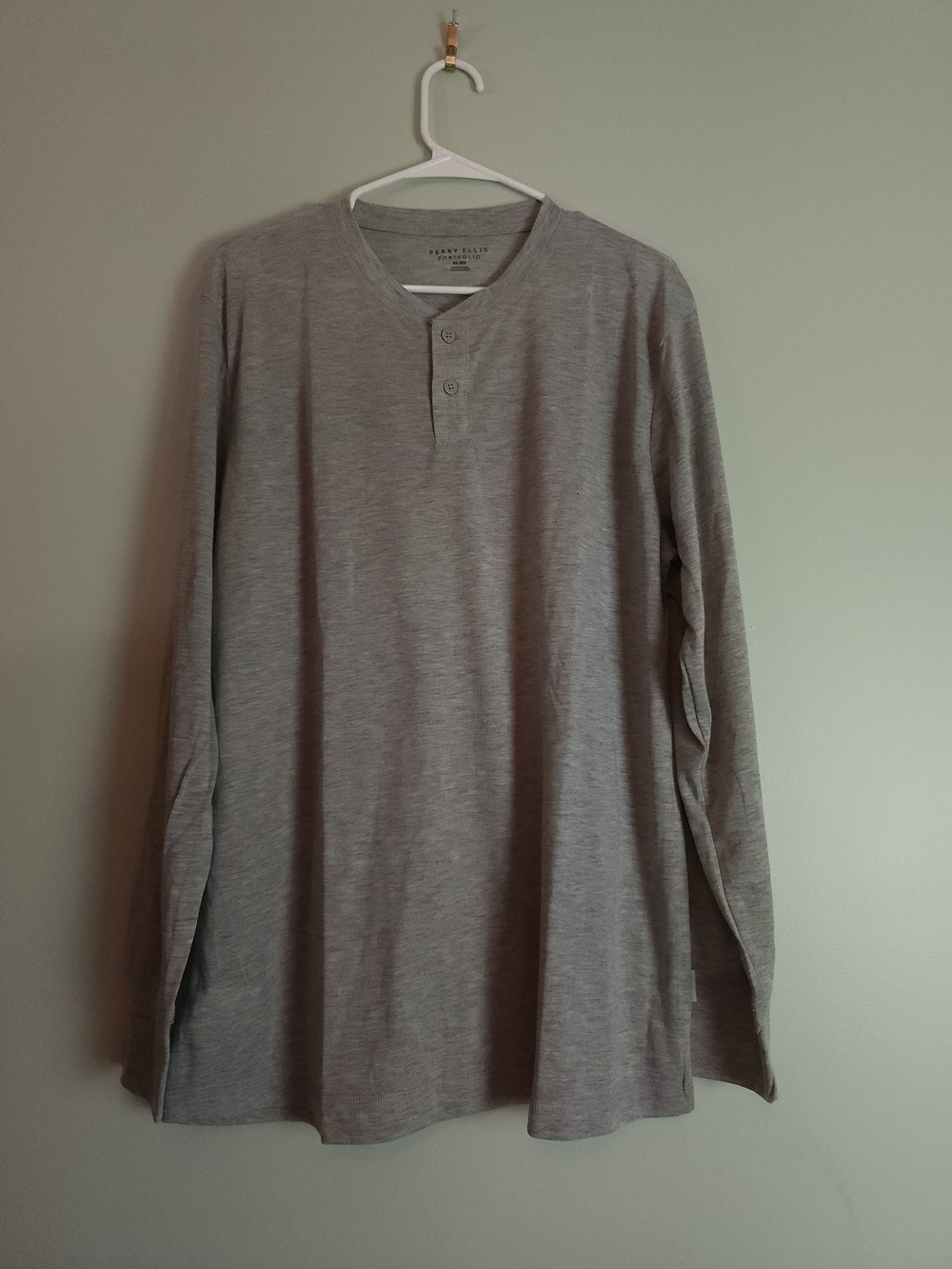 Perry Ellis Light Gray Long-Sleeve Henley